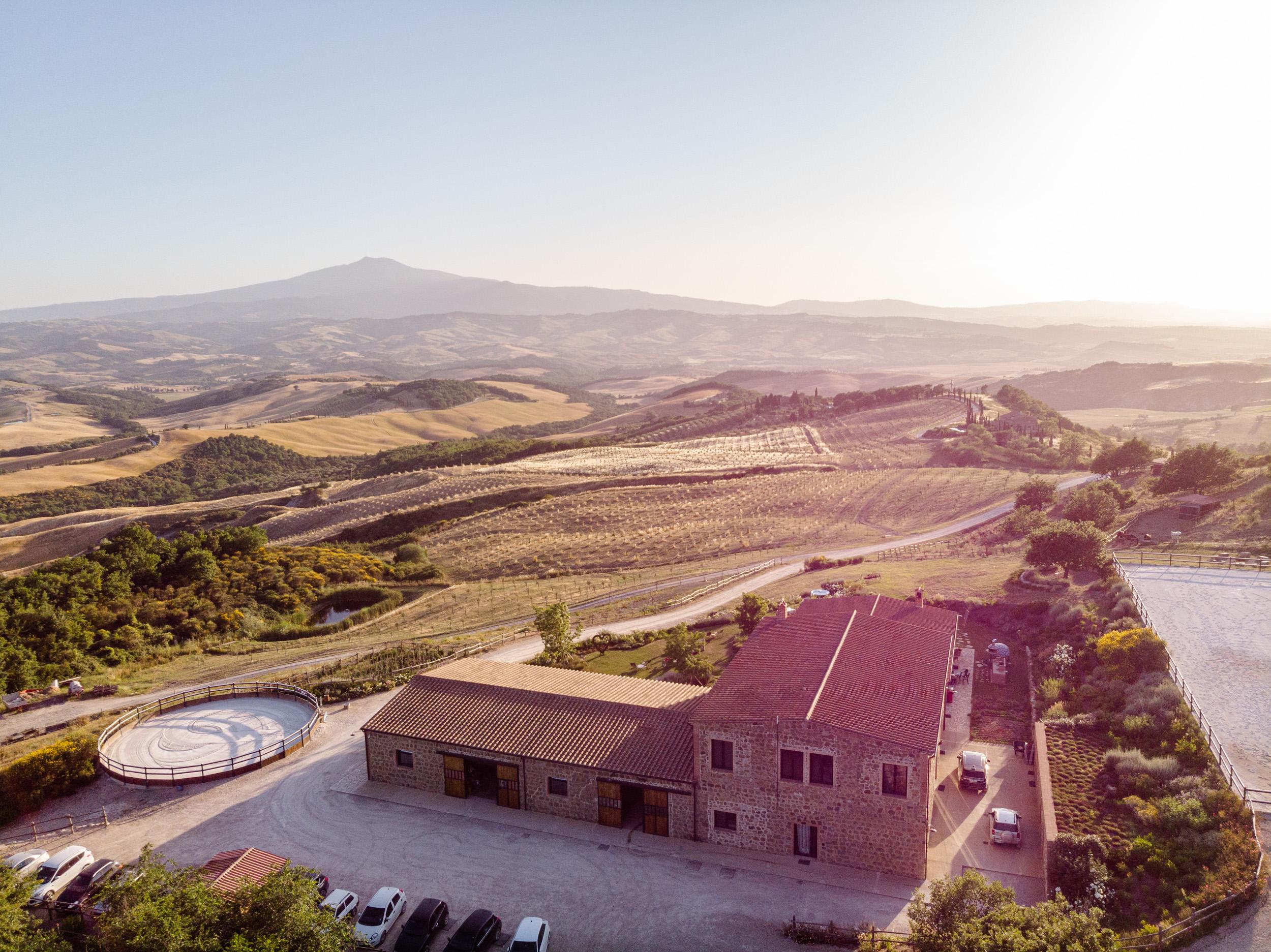 Podere Val D'Orcia - Tuscany Equestrian Сартеано Экстерьер фото