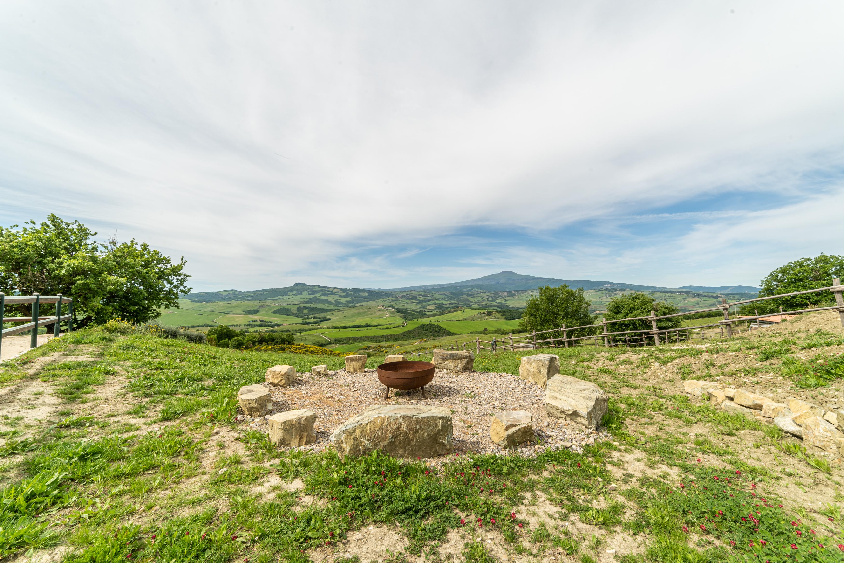 Podere Val D'Orcia - Tuscany Equestrian Сартеано Экстерьер фото