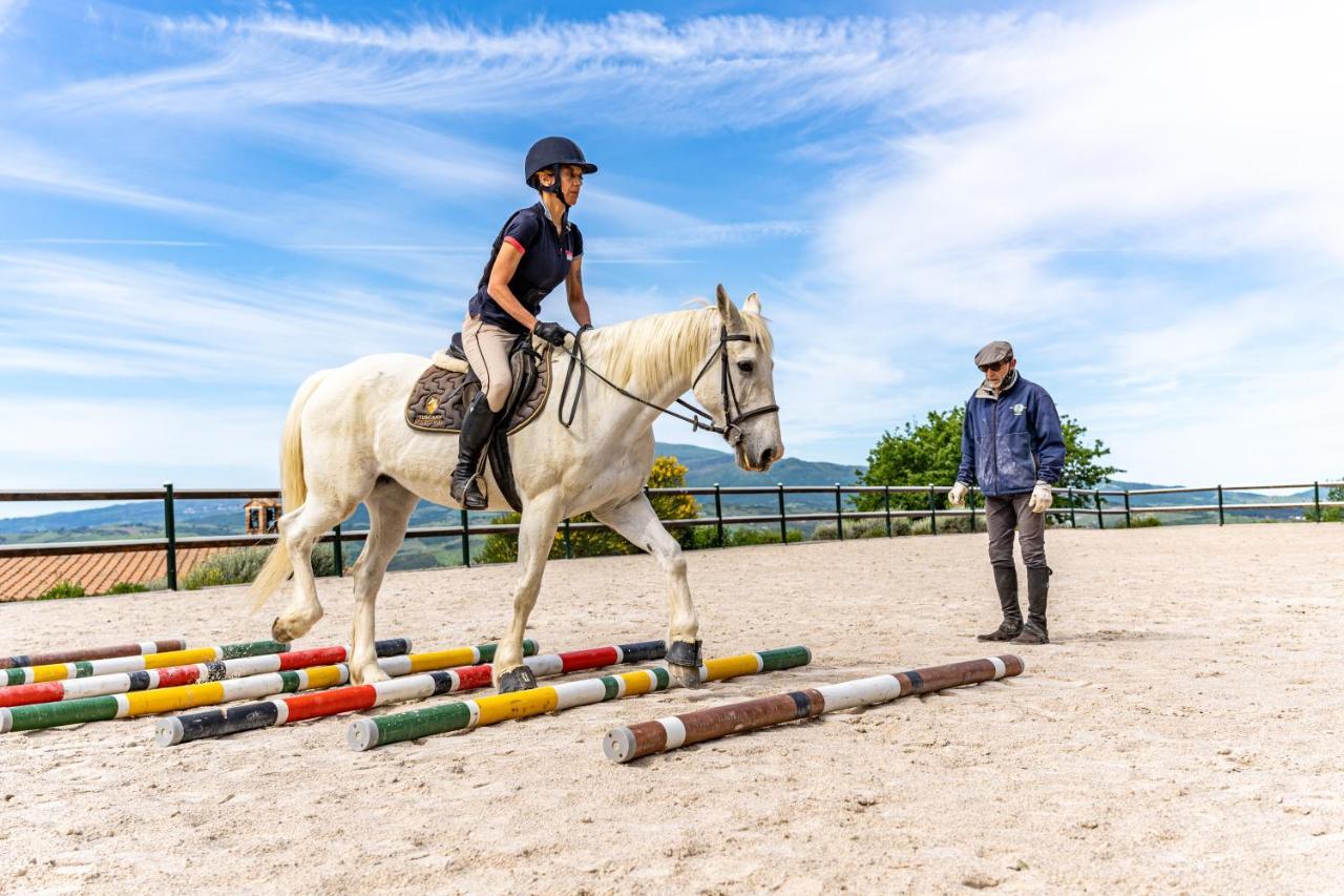 Podere Val D'Orcia - Tuscany Equestrian Сартеано Экстерьер фото